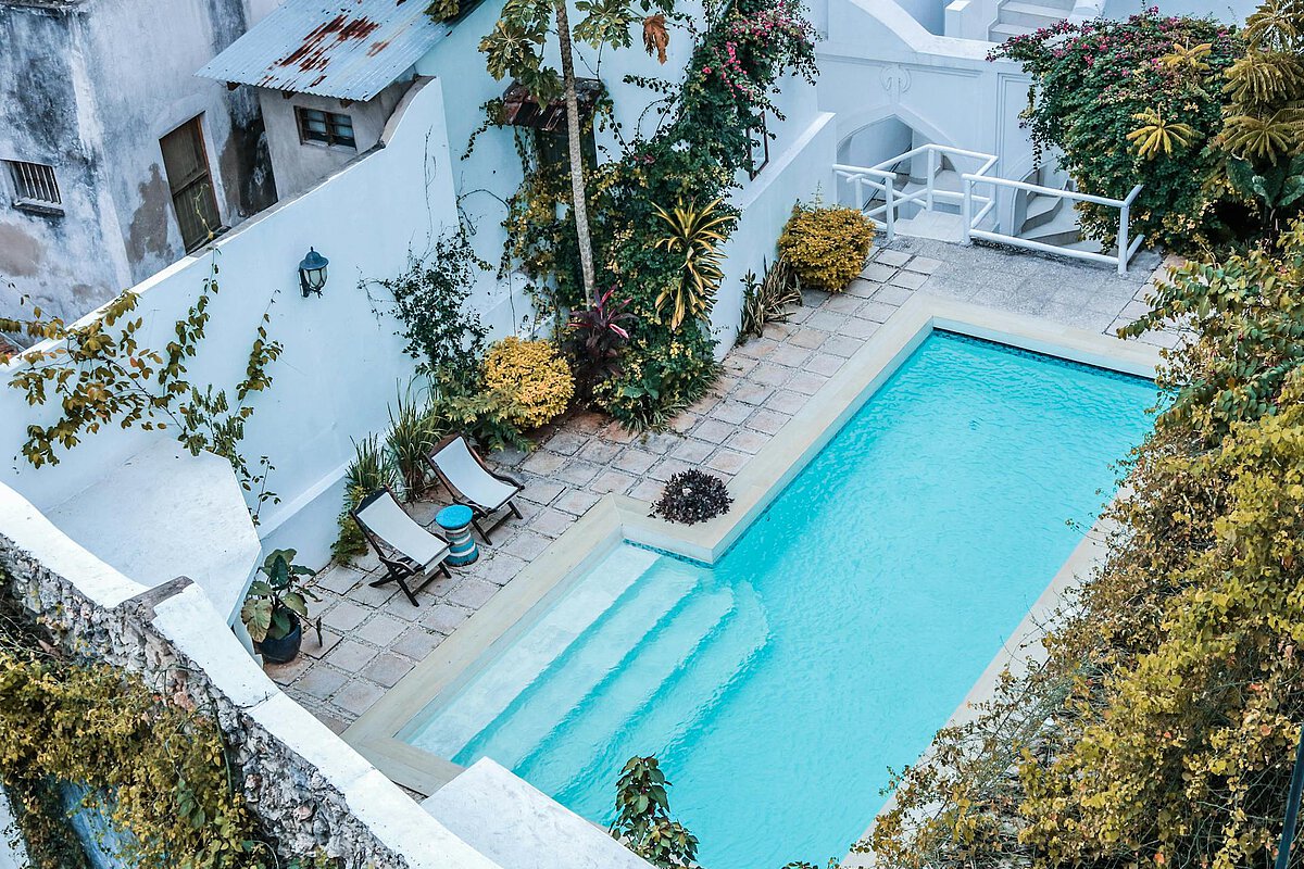 A rural accommodation with private pool, classic Mediterranean colors.